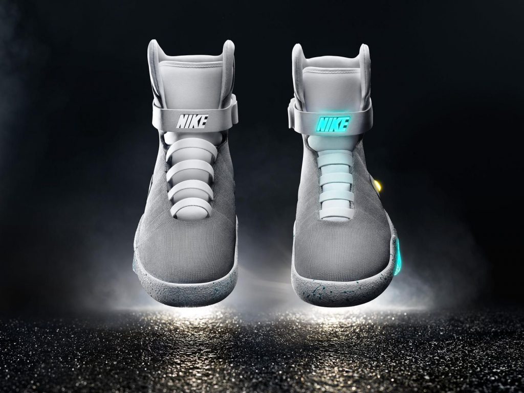 air_mag_front_pair_v2_native_1600